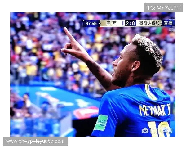 内马尔快速反击中回传，巴西外线完成漂亮连线：速率与默契编织的战术诗